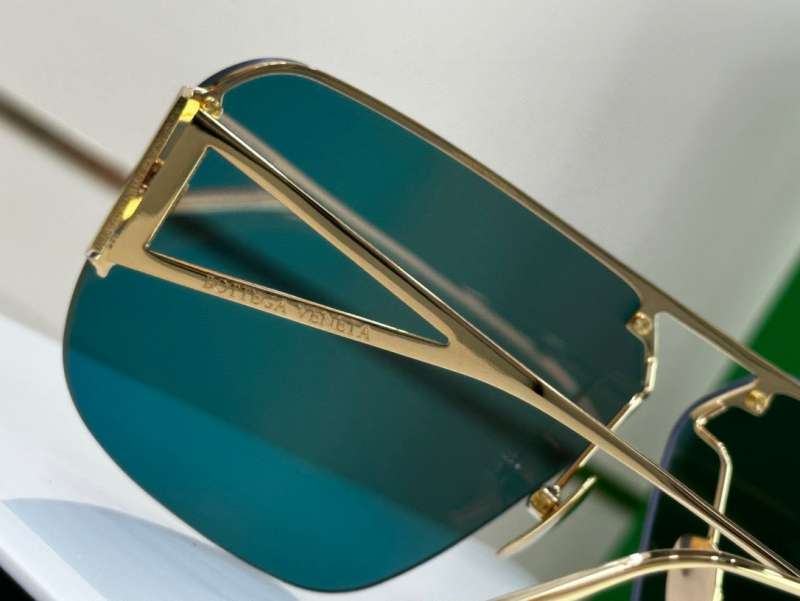 Picture of Bottega Veneta Sunglasses _SKUfw55560661fw